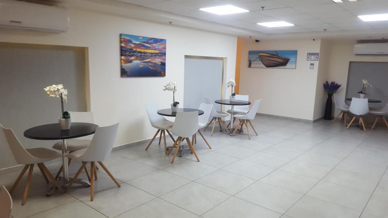 Sur La Mer Hotel Ashdod Exterior photo